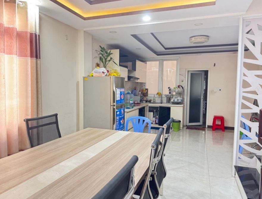 Bán nhà mặt tiền đường số 18, P8, Gò Vấp, giá 10.5 tỷ, đúc 4 tấm